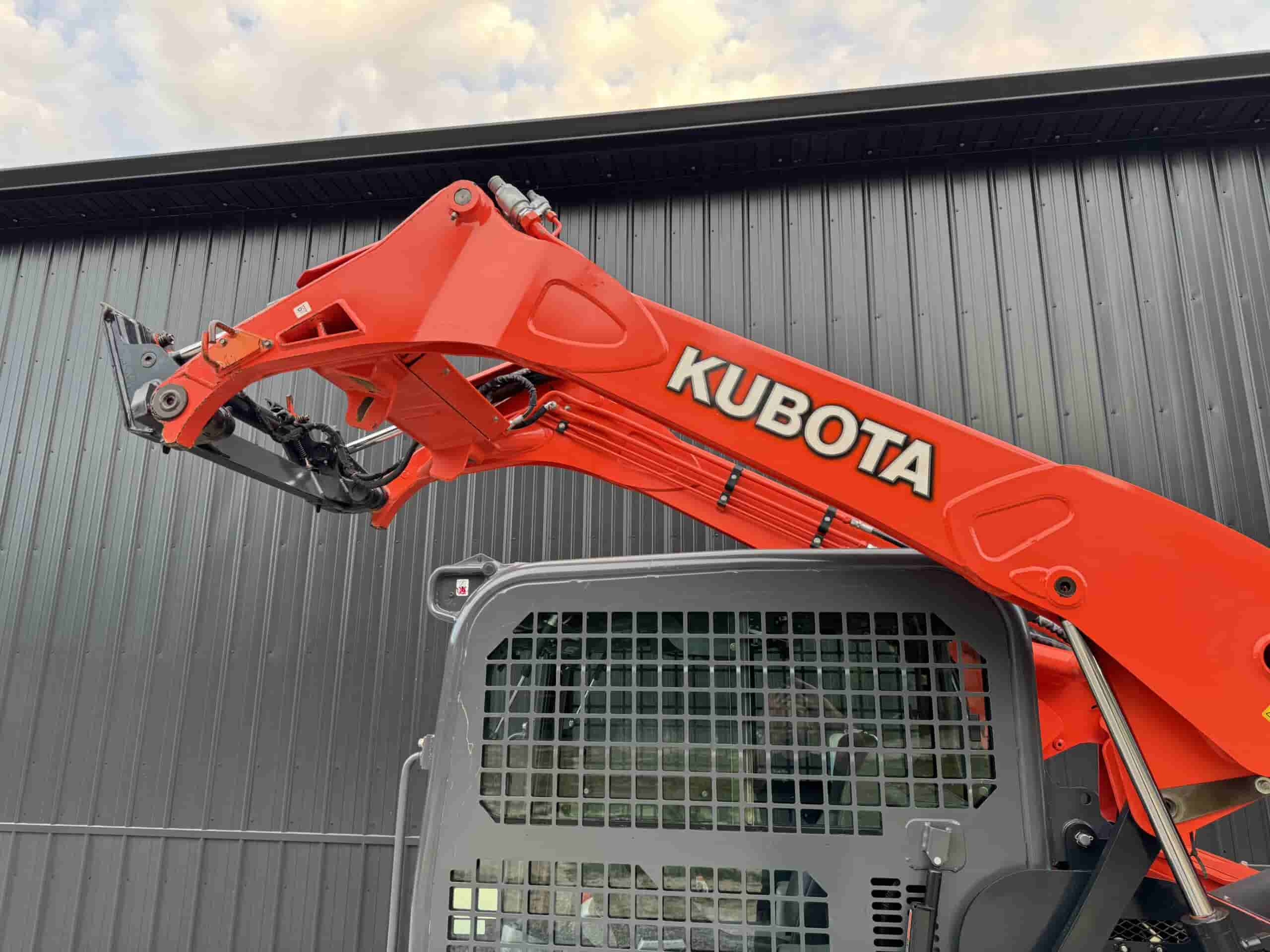 2017 KUBOTA SVL75-2
